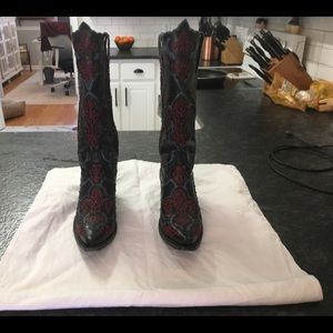 Lane Cowboy Boots 7.5